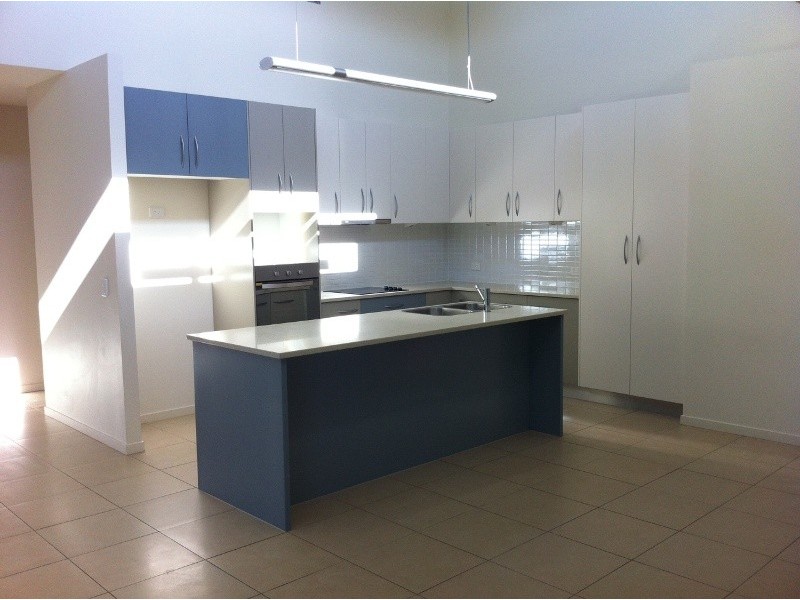 25 The Promenade, Pelican Waters QLD 4551