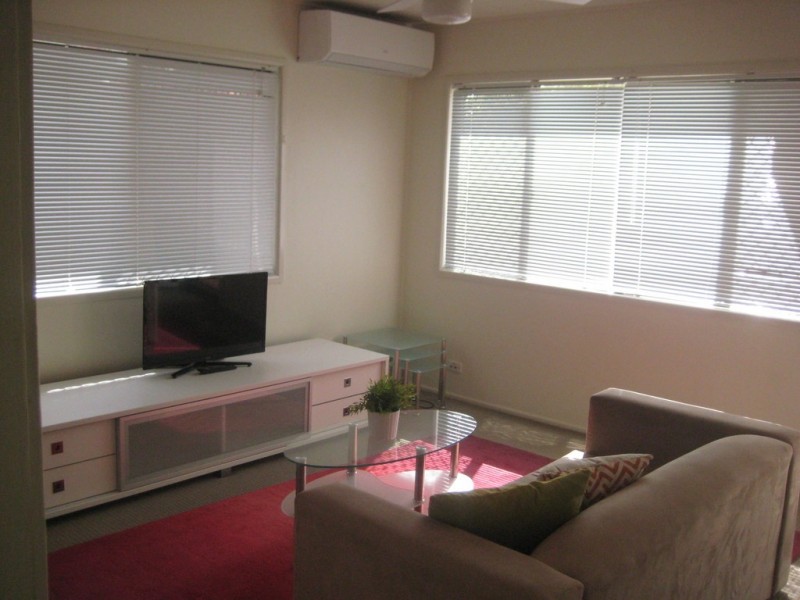 Unit 2, 10 Wavell Avenue, Golden Beach QLD 4551