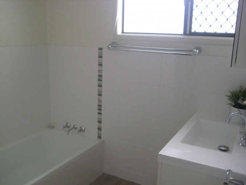 Unit 2, 10 Wavell Avenue, Golden Beach QLD 4551