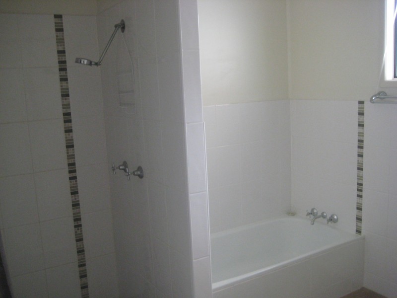 Unit 2, 10 Wavell Avenue, Golden Beach QLD 4551