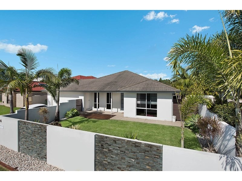 24 Kuthar Street, Pelican Waters QLD 4551