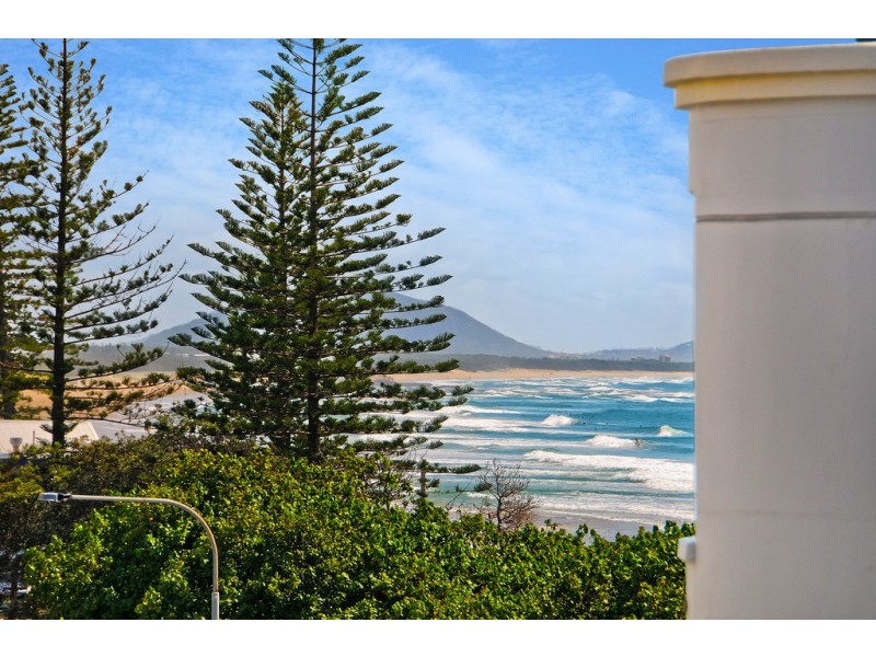 Unit 69 ‘Grand Palais’ 188-192 Alexandra Parade, Alexandra Headland QLD 4572