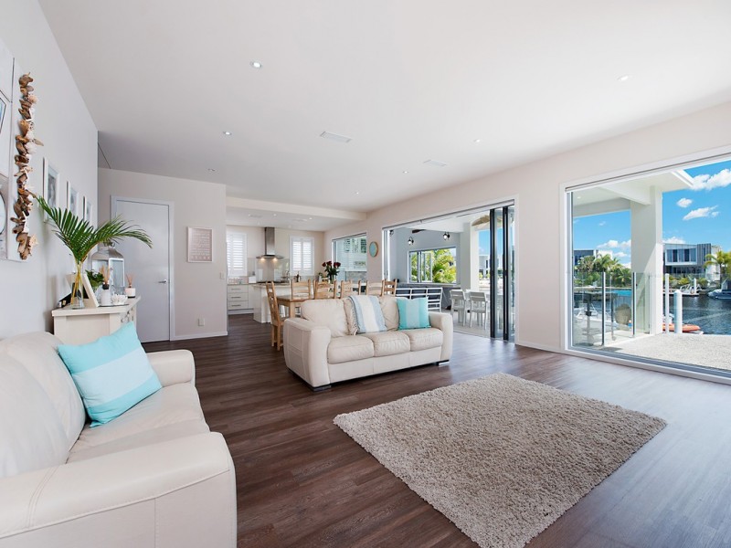 2 North Point Crescent, Pelican Waters QLD 4551