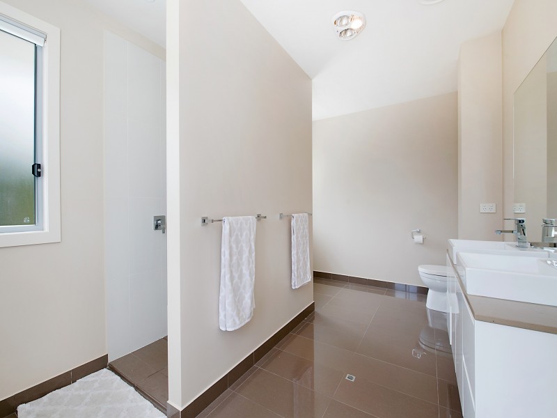2 North Point Crescent, Pelican Waters QLD 4551