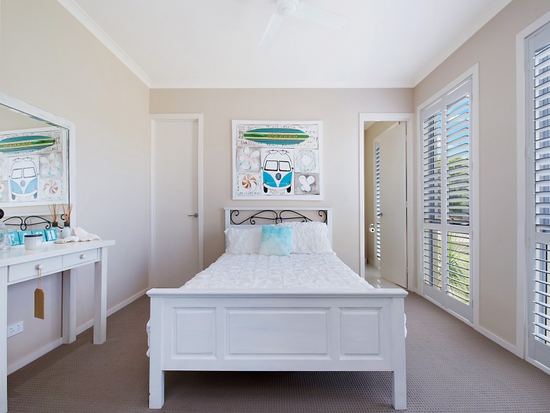 2 North Point Crescent, Pelican Waters QLD 4551