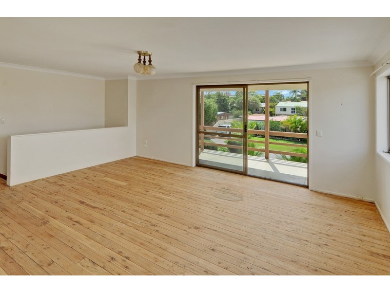 14 Sutherland Street, Dicky Beach QLD 4551