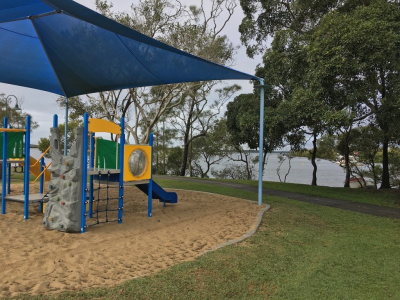 Unit 1/194 Esplanade, Golden Beach QLD 4551