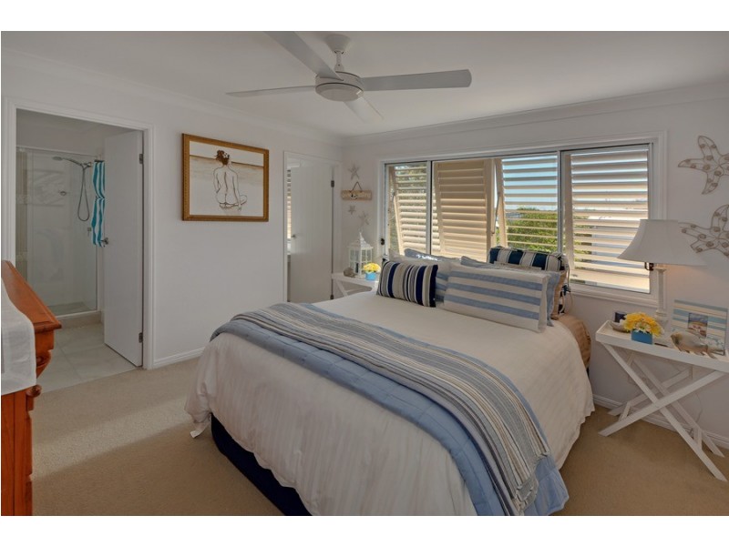 28 Dicky Beach Close, Dicky Beach QLD 4551
