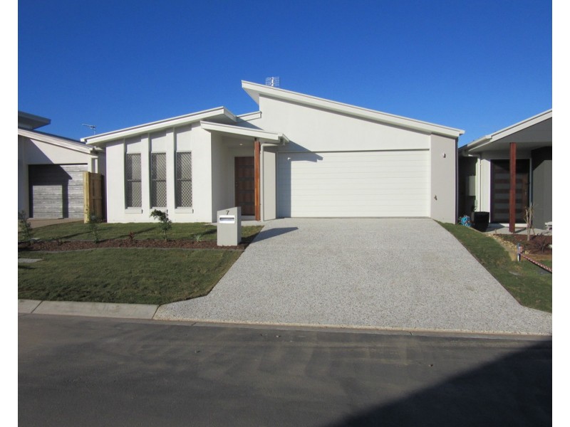 7 Topaz Drive, Caloundra West QLD 4551