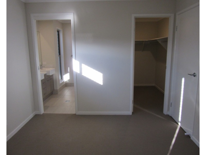 7 Topaz Drive, Caloundra West QLD 4551