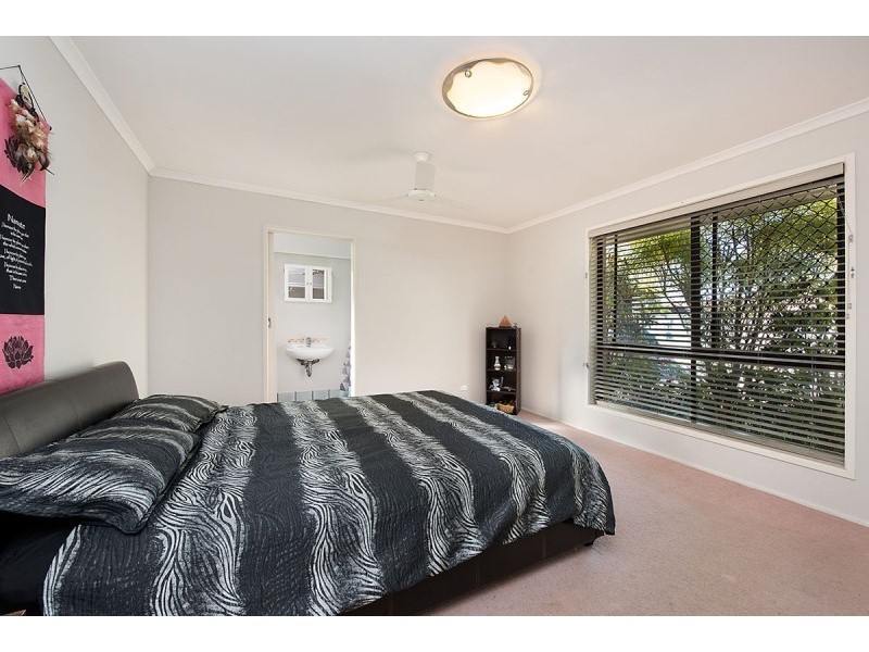 8 Bosun Place, Wurtulla QLD 4575