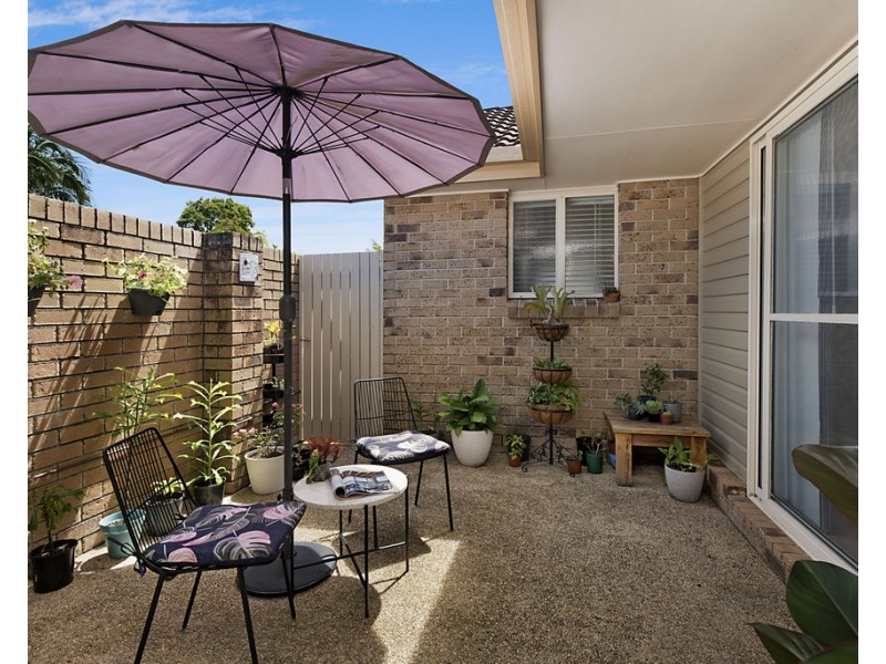 12 Bellevue Drive, Little Mountain QLD 4551