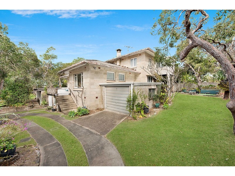 9-11 Ernest Street, Kings Beach QLD 4551