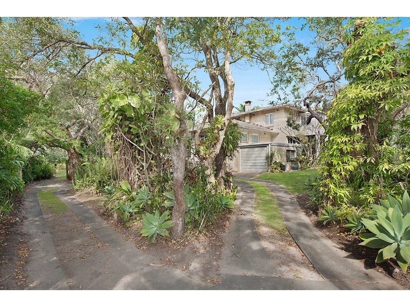 9-11 Ernest Street, Kings Beach QLD 4551