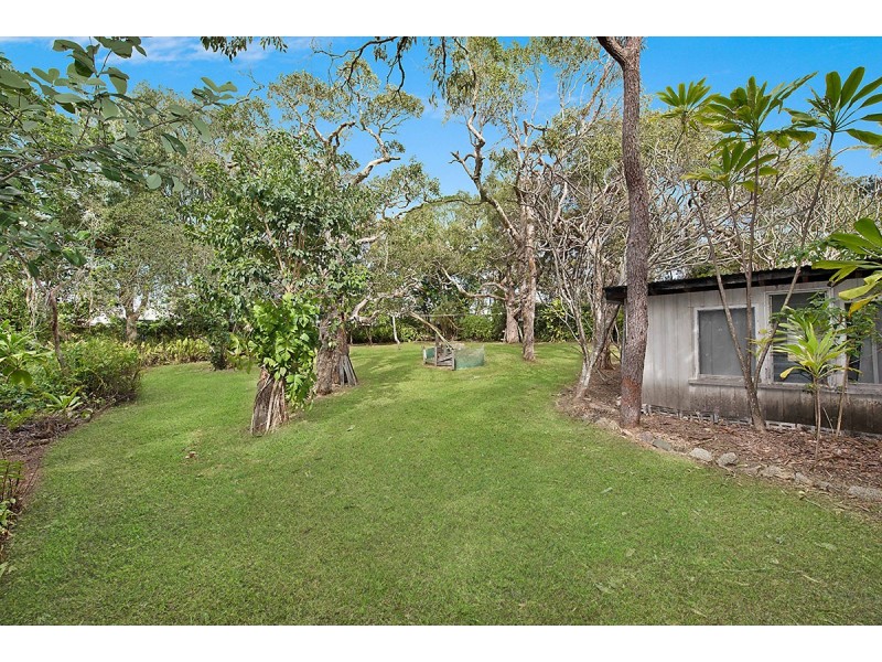 9-11 Ernest Street, Kings Beach QLD 4551