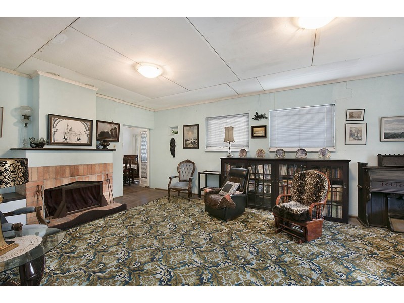 9-11 Ernest Street, Kings Beach QLD 4551
