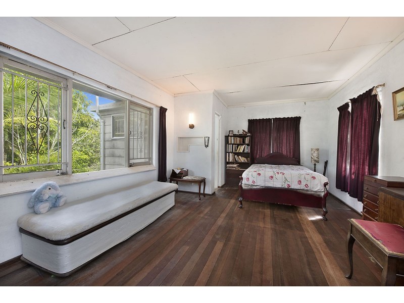 9-11 Ernest Street, Kings Beach QLD 4551