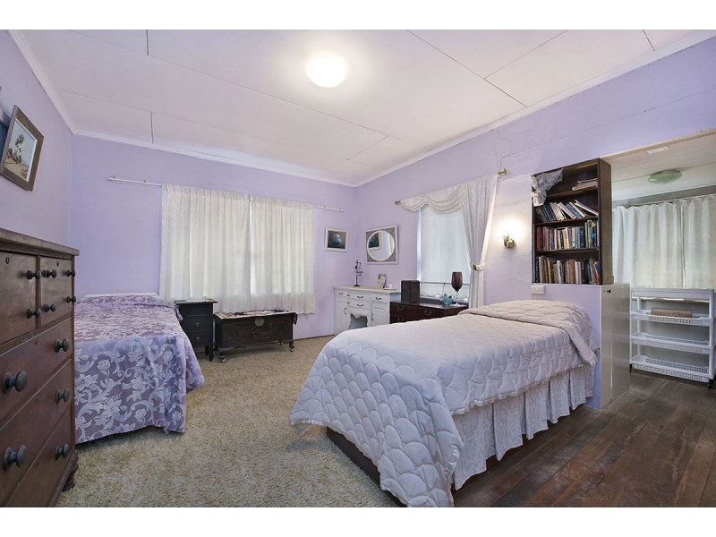 9-11 Ernest Street, Kings Beach QLD 4551