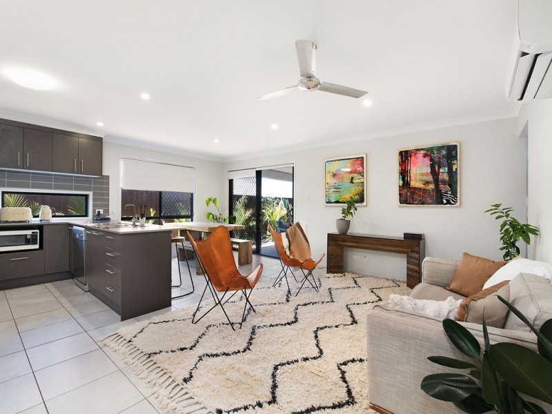 37 Parkview Drive, Little Mountain QLD 4551
