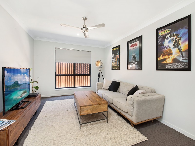 37 Parkview Drive, Little Mountain QLD 4551