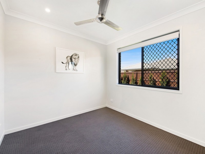 37 Parkview Drive, Little Mountain QLD 4551