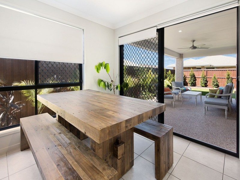 37 Parkview Drive, Little Mountain QLD 4551