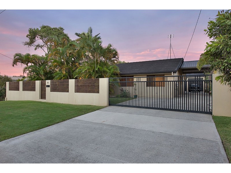 9 Watsonia Street, Maroochydore QLD 4558