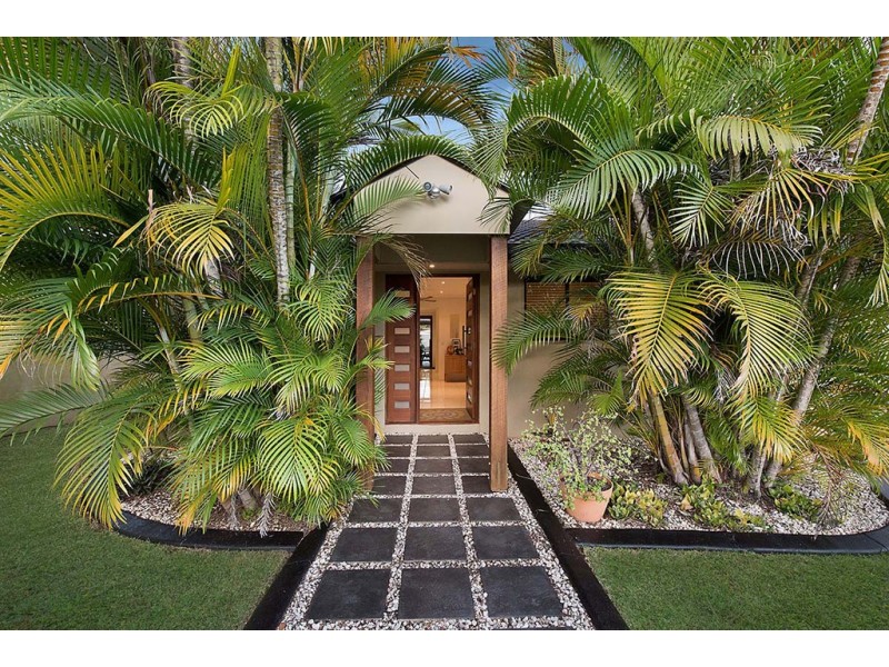 9 Watsonia Street, Maroochydore QLD 4558