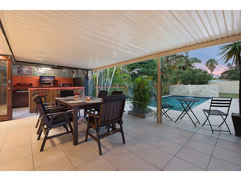 9 Watsonia Street, Maroochydore QLD 4558