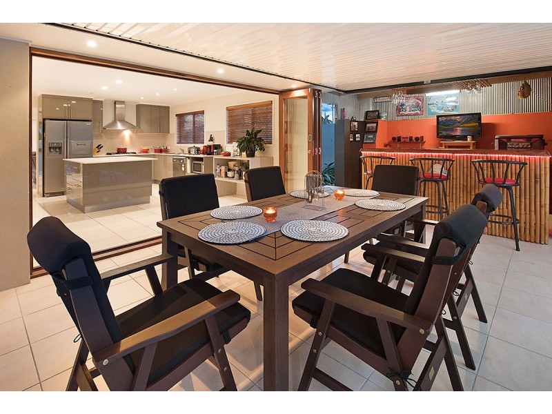 9 Watsonia Street, Maroochydore QLD 4558