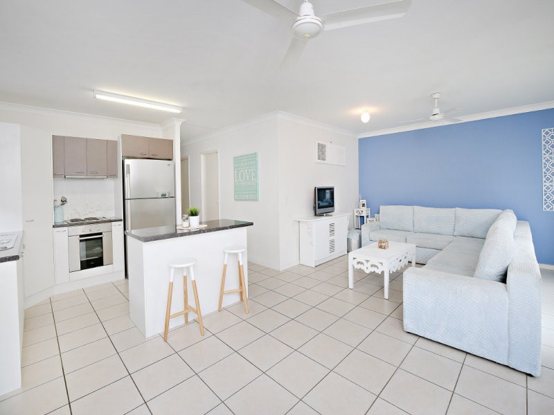 17 Huntley Place, Caloundra West QLD 4551