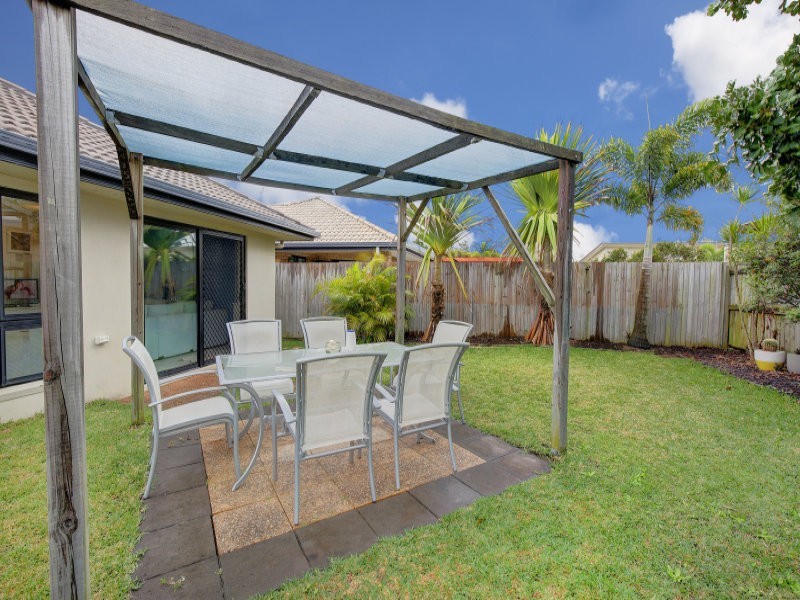 17 Huntley Place, Caloundra West QLD 4551