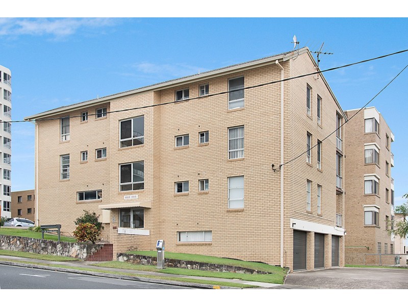 Unit 2 ‘High Five’ 16 Dingle Avenue, Caloundra QLD 4551