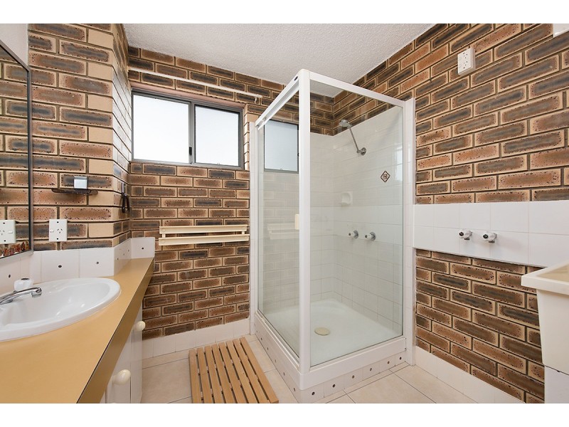 Unit 2 ‘High Five’ 16 Dingle Avenue, Caloundra QLD 4551