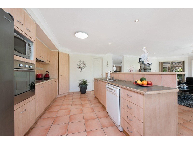 9 Wallum Close, Pelican Waters QLD 4551