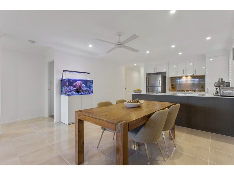 6 Ochre Crescent, Caloundra West QLD 4551