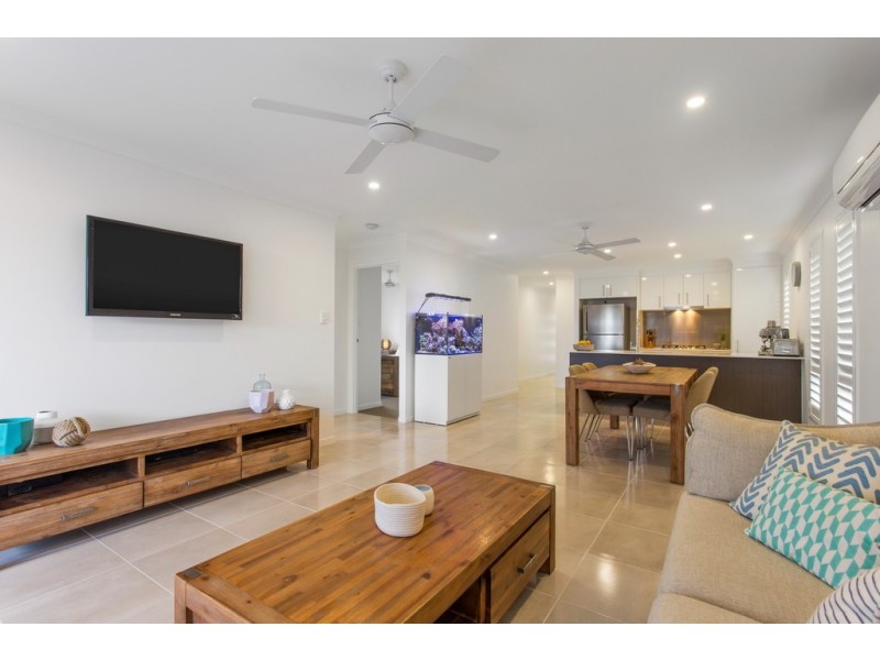 6 Ochre Crescent, Caloundra West QLD 4551