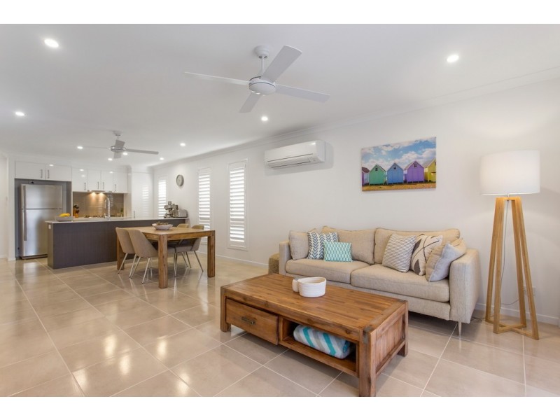 6 Ochre Crescent, Caloundra West QLD 4551