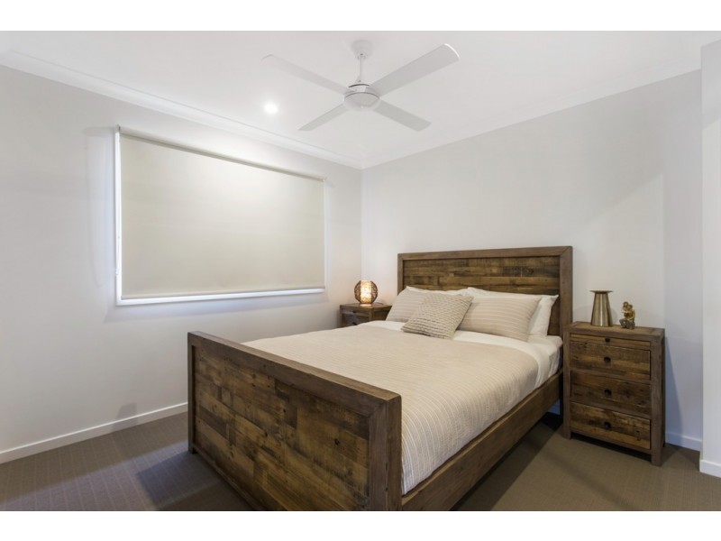 6 Ochre Crescent, Caloundra West QLD 4551