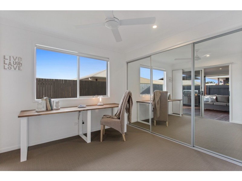 6 Ochre Crescent, Caloundra West QLD 4551