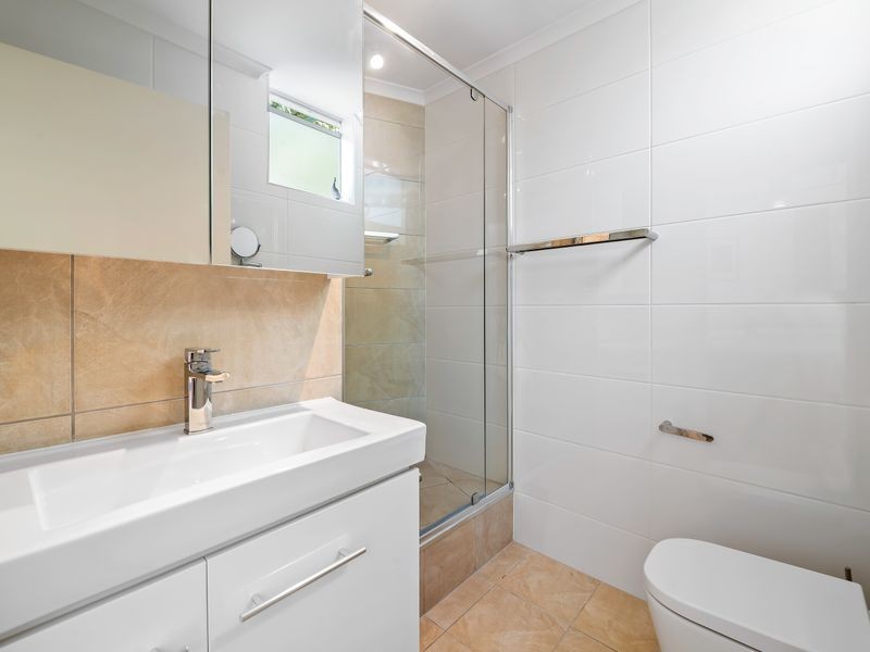 4/15 Esplanade Headland, Kings Beach QLD 4551