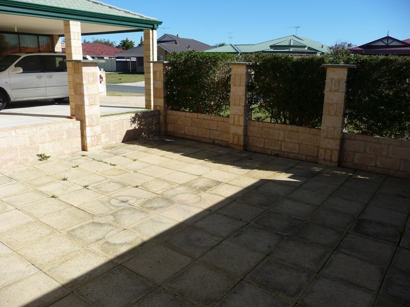 7 Zedora Loop, Port Kennedy WA 6172