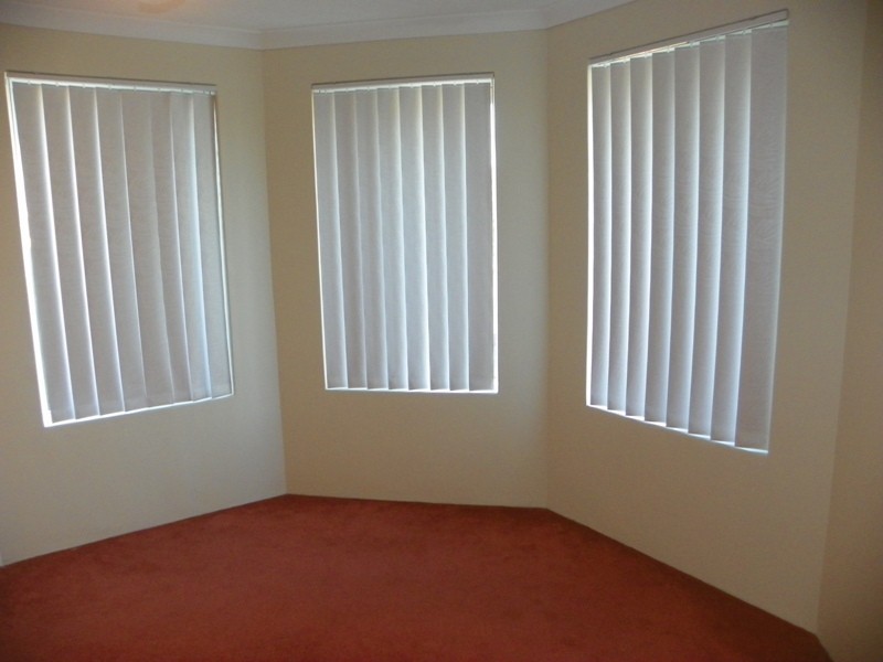 19 Bopeechee Way, Port Kennedy WA 6172