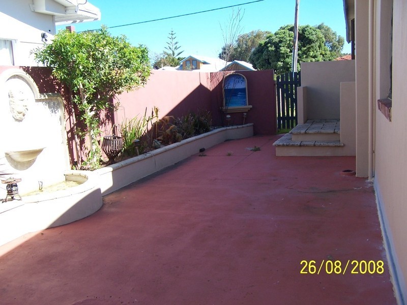 32A Gloucester Avenue, Shoalwater WA 6169