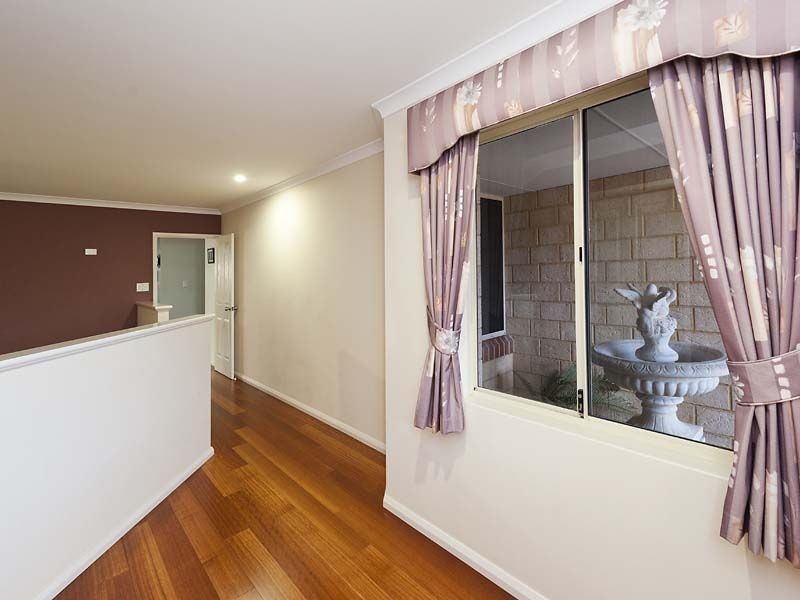 17 Claiborne Road, Secret Harbour WA 6173