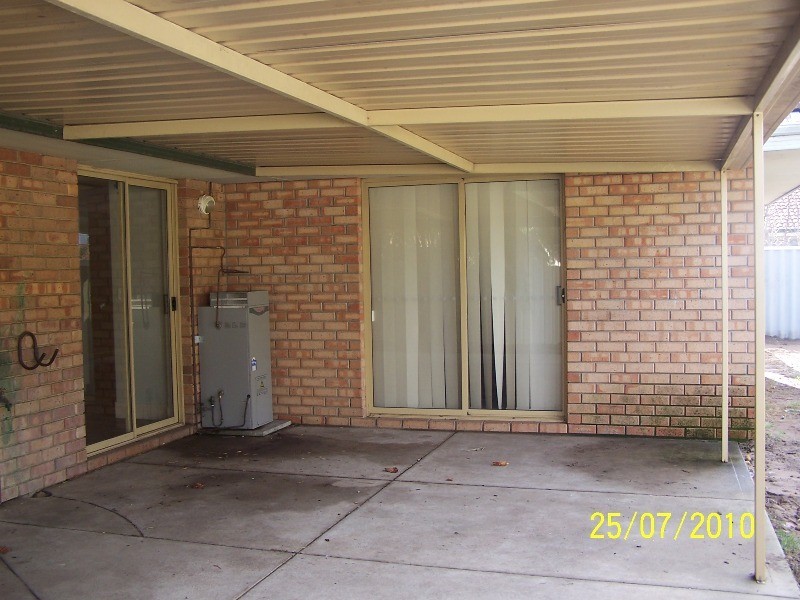 12 Jubilee Drive, Waikiki WA 6169