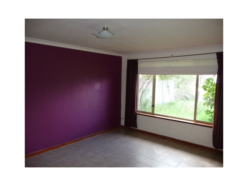 4 Carmody Road, Waikiki WA 6169