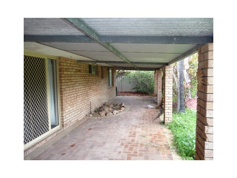 4 Carmody Road, Waikiki WA 6169