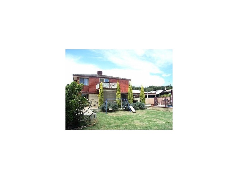 18 Farrington Street, Warnbro WA 6169