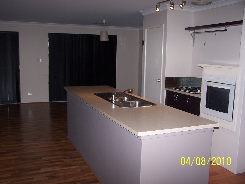 31 Eva Lynch Way, Port Kennedy WA 6172